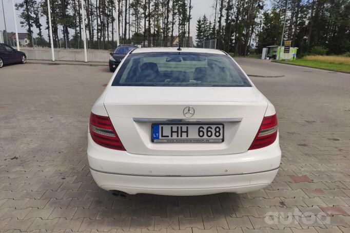 Mercedes-Benz C-Class W204/S204/C204 [restyling] Sedan 4-doors
