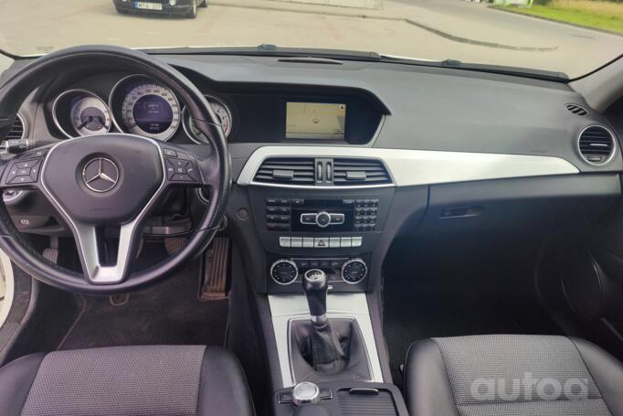 Mercedes-Benz C-Class W204/S204/C204 [restyling] Sedan 4-doors
