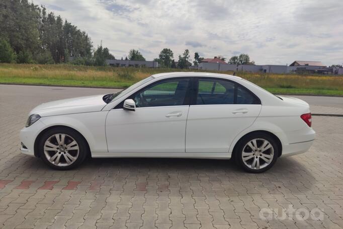 Mercedes-Benz C-Class W204/S204/C204 [restyling] Sedan 4-doors