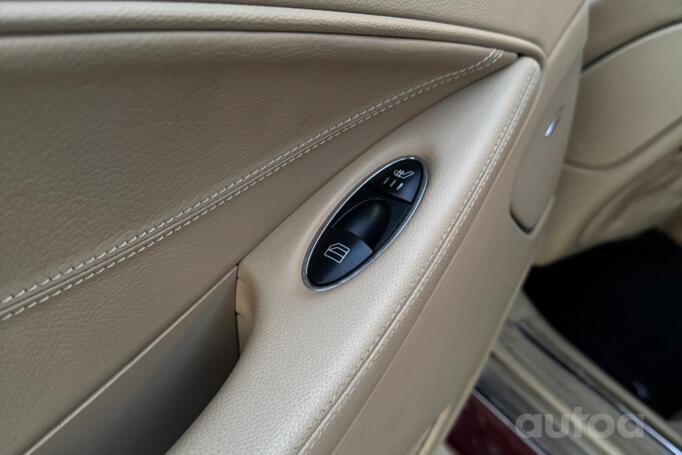 Mercedes-Benz CLS-Class C219 Sedan 4-doors
