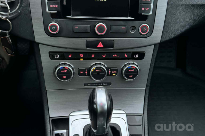 Volkswagen Passat B7 Variant wagon 5-doors