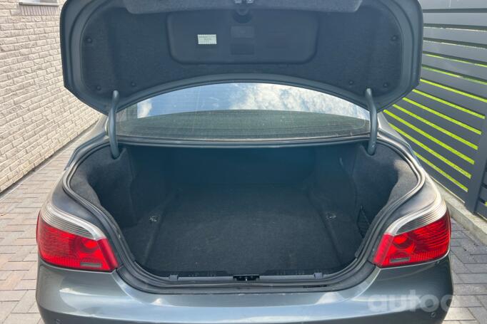 BMW 5 Series E60/E61 Sedan