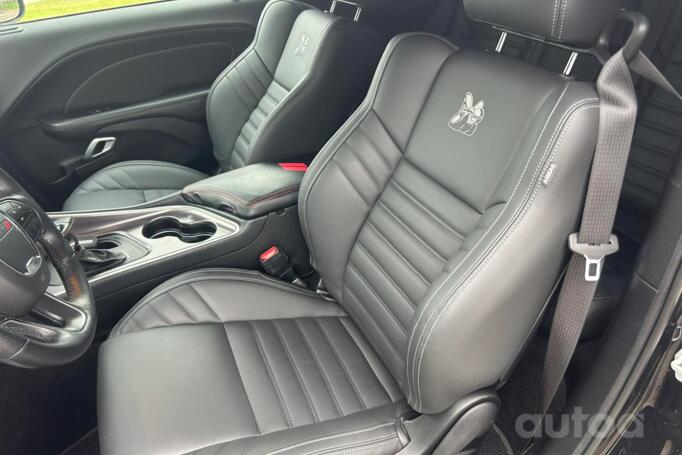 Dodge Challenger 3 generation [2th restyling] Coupe