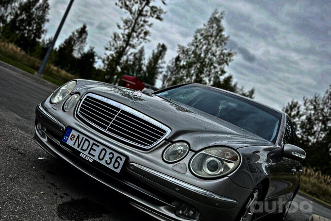 Mercedes-Benz E-Class W211 Sedan