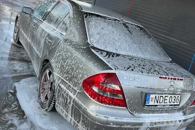 Mercedes-Benz E-Class W211 Sedan