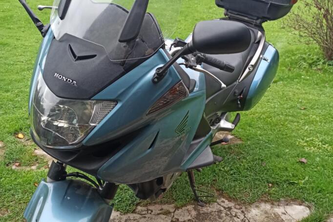Honda NT