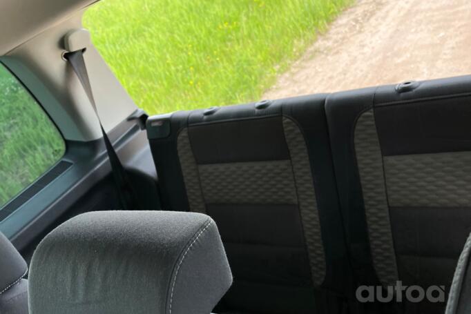 Volkswagen Touran 1 generation [restyling] Cross minivan 5-doors