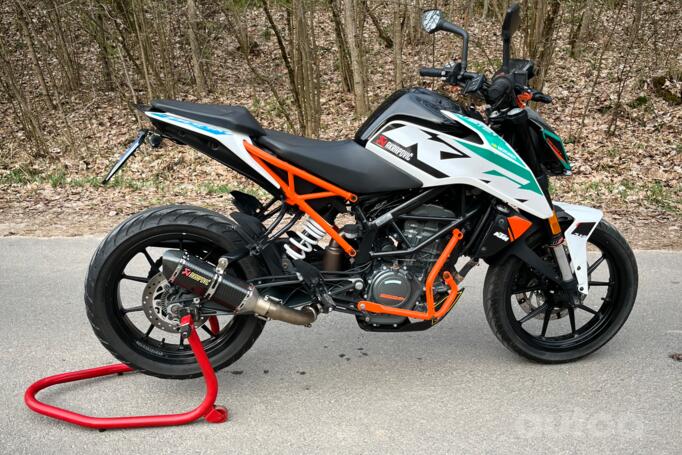 KTM Duke