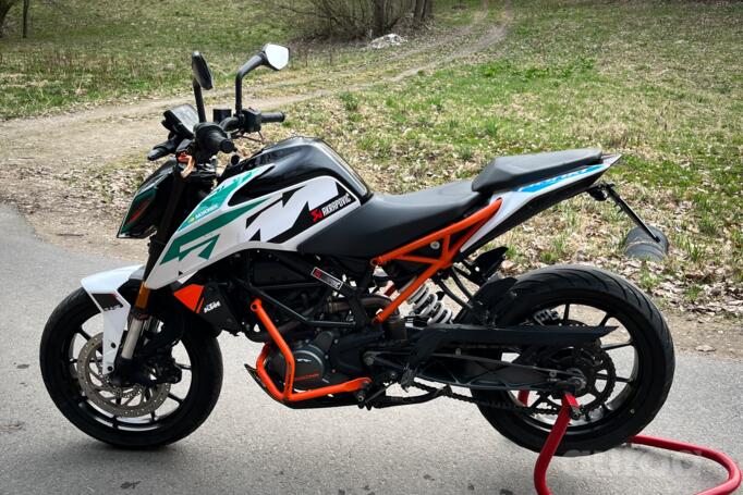 KTM Duke