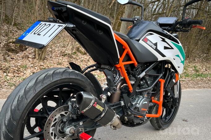KTM Duke