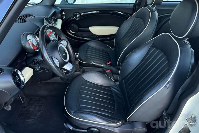 Mini Cooper R56 Hatchback