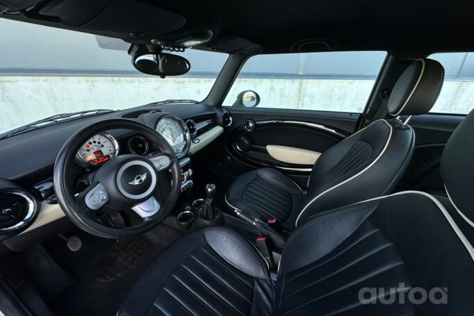 Mini Cooper R56 Hatchback