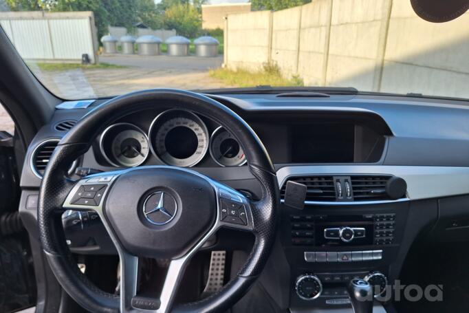 Mercedes-Benz C-Class W204/S204 wagon 5-doors
