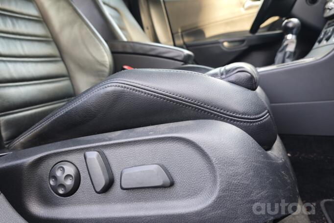 Volkswagen Passat B6 wagon 5-doors
