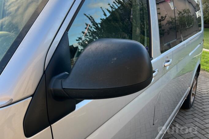 Volkswagen Transporter T5 Minivan 4-doors