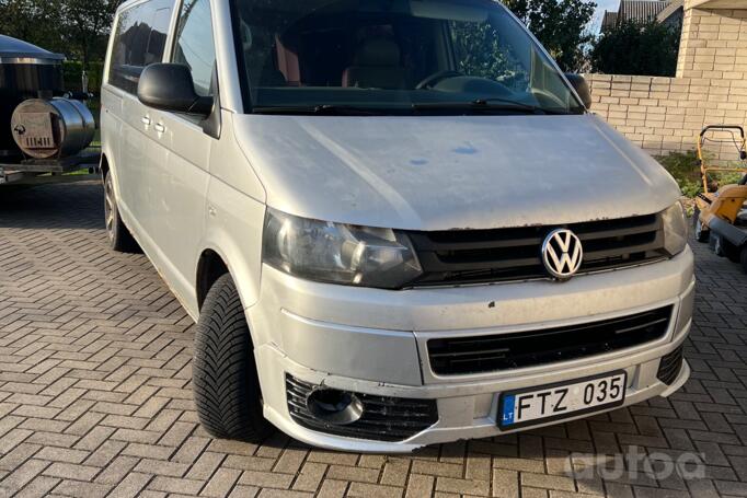 Volkswagen Transporter T5 Minivan 4-doors