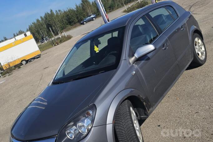 Opel Astra H Hatchback