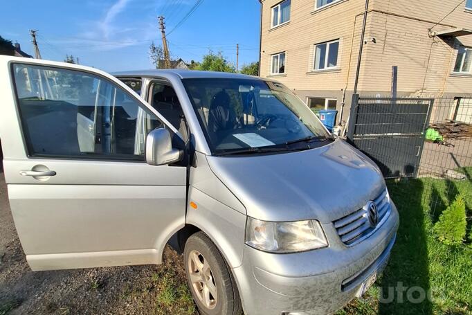 Volkswagen Transporter T5 Minivan 4-doors