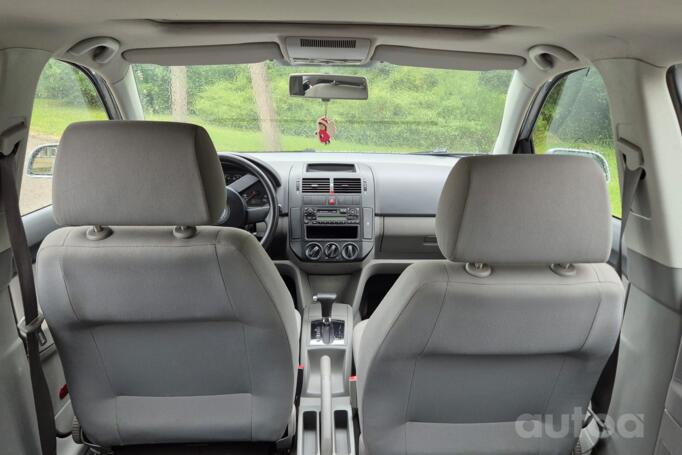 Volkswagen Polo 4 generation Hatchback 5-doors