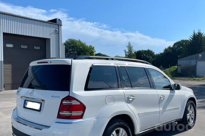 Mercedes-Benz GL-Class X164 SUV