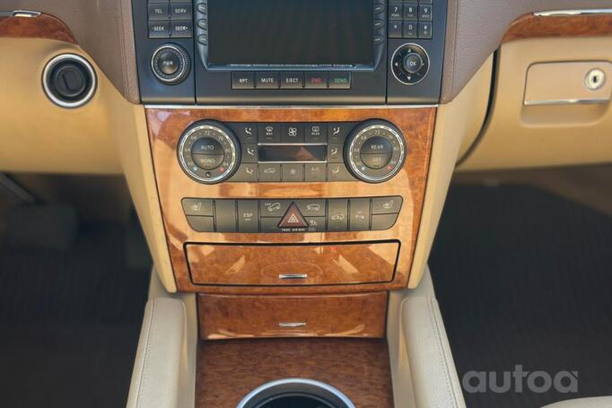 Mercedes-Benz GL-Class X164 SUV