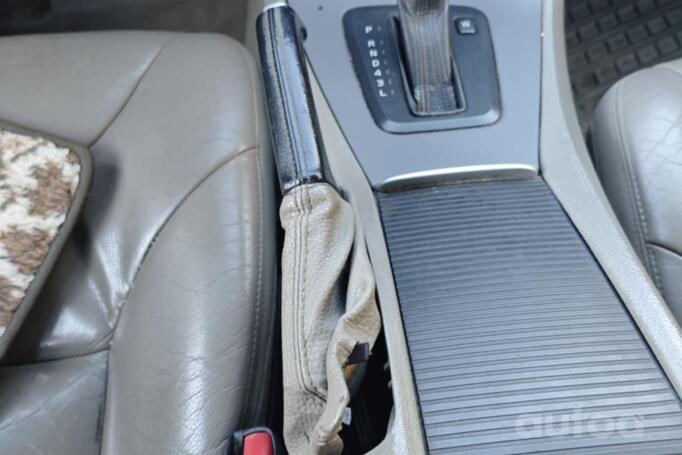 Volvo V70 2 generation [restyling] R wagon 5-doors