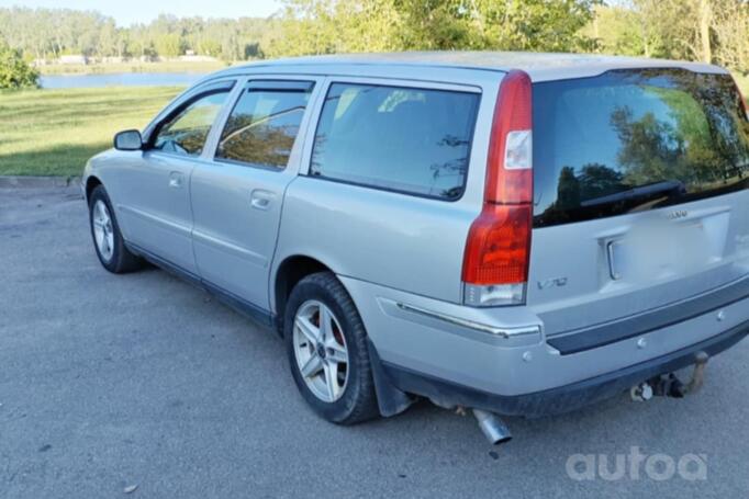 Volvo V70 2 generation [restyling] R wagon 5-doors
