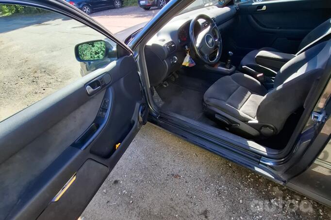 Audi A3 8L [restyling] Hatchback