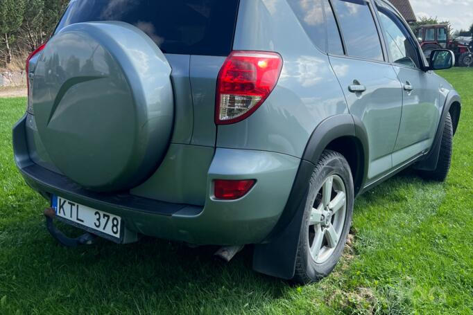 Toyota RAV4 3 generation Crossover