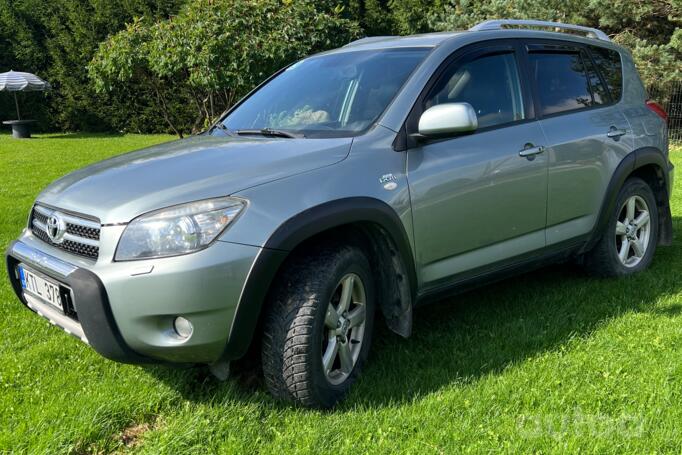 Toyota RAV4 3 generation Crossover