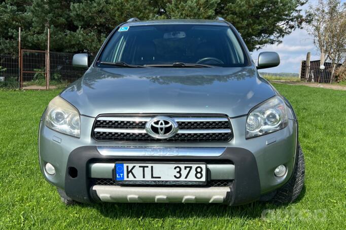 Toyota RAV4 3 generation Crossover