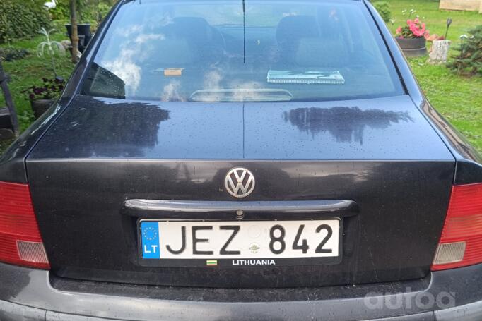 Volkswagen Passat B5 Sedan 4-doors
