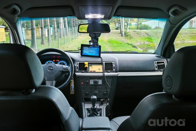 Opel Vectra C [restyling] wagon 5-doors
