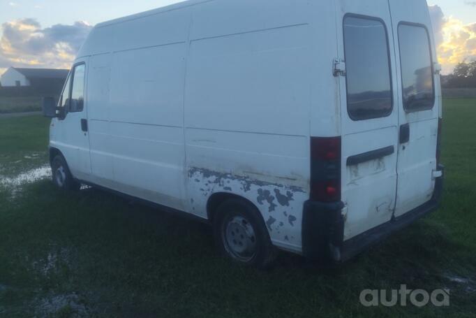 Peugeot Boxer 1 generation
