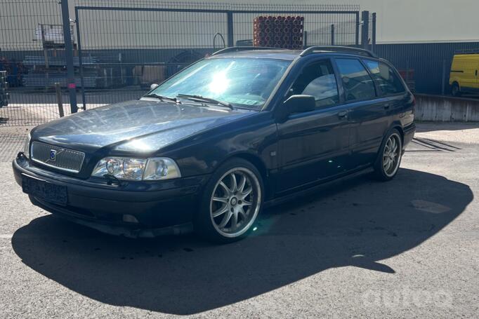 Volvo V40 1 generation wagon