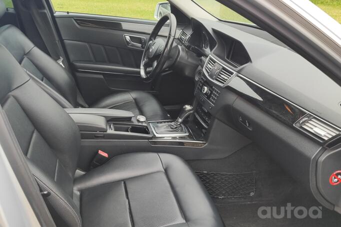 Mercedes-Benz E-Class W212/S212/C207/A207 wagon 5-doors