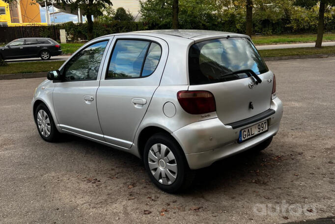 Toyota Yaris 1 generation