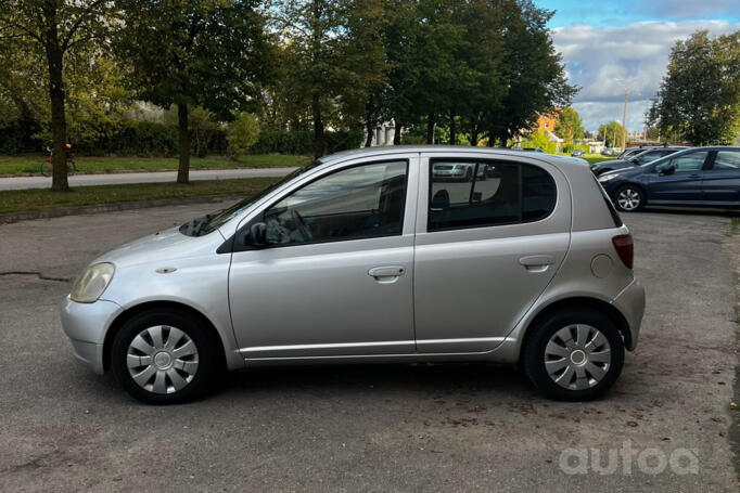 Toyota Yaris 1 generation