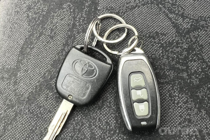 Toyota Yaris 1 generation