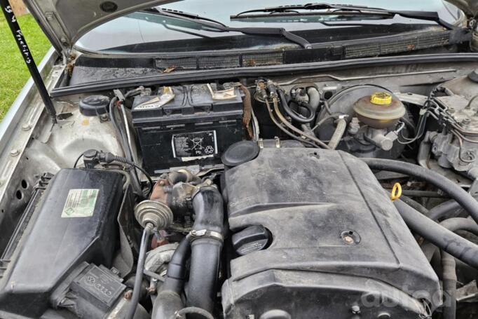 Audi 80 5 generation (B4)