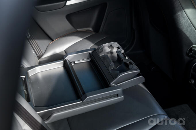 Volvo XC60 1 generation Crossover