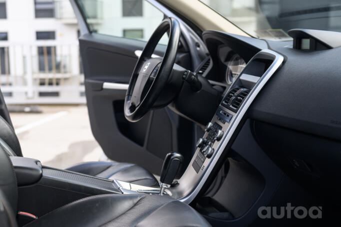 Volvo XC60 1 generation Crossover