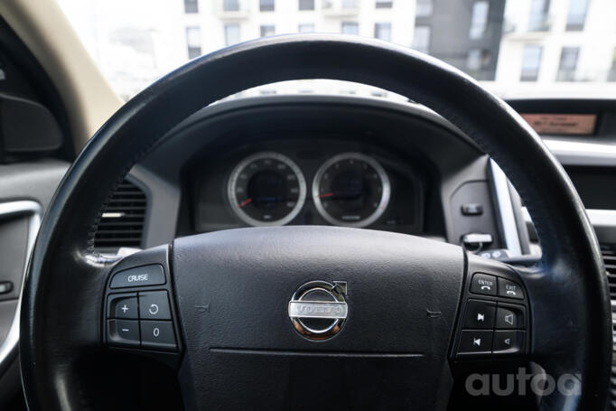 Volvo XC60 1 generation Crossover