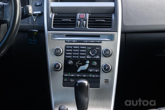 Volvo XC60 1 generation Crossover