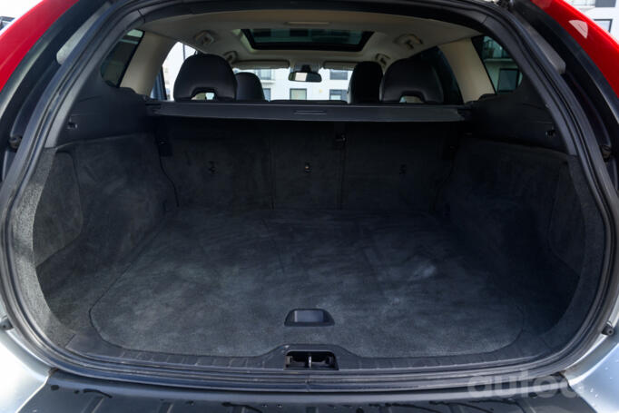 Volvo XC60 1 generation Crossover