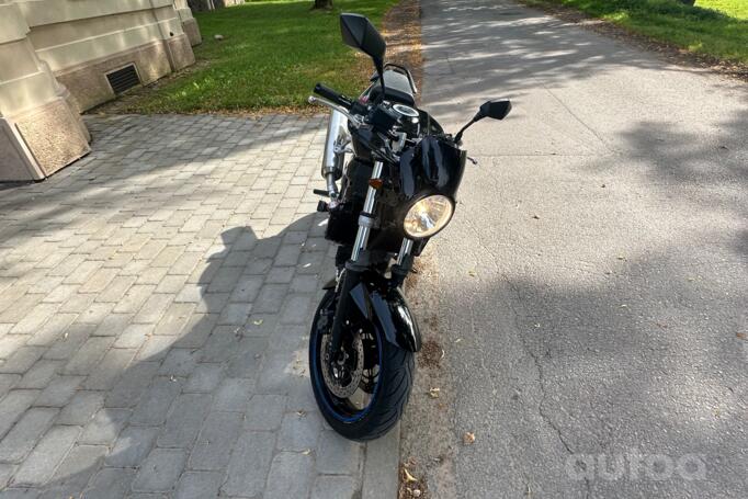 Suzuki SV