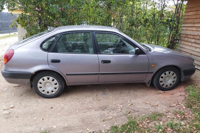 Toyota Corolla E110 [restyling] Sedan 4-doors