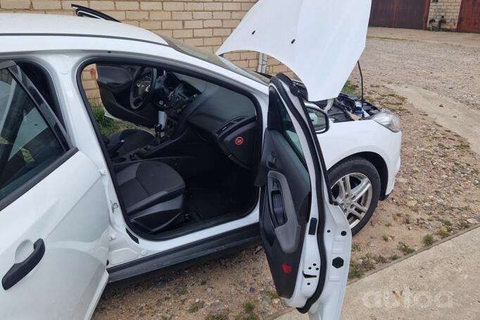 Ford Focus 3 generation [restyling] Hatchback 5-doors