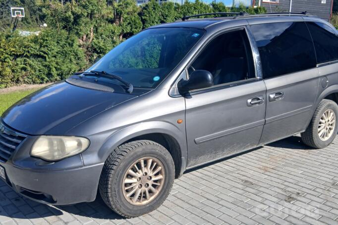 Chrysler Voyager 4 generation [restyling] Minivan