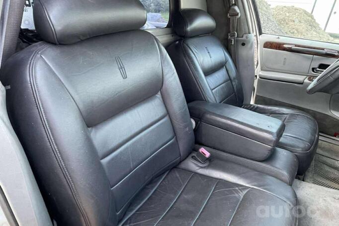Lincoln Town Car 3 generation Stretch Limousine